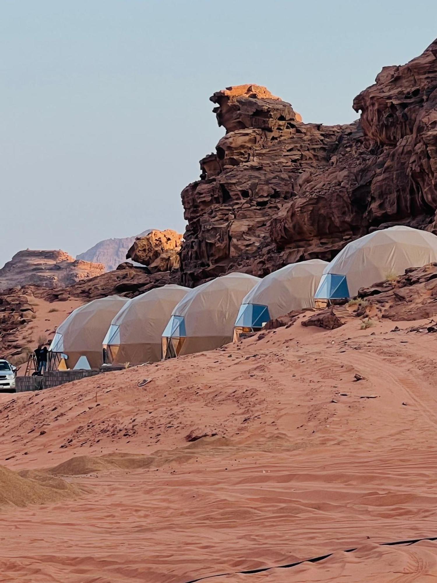 Maraheb Luxury Camp Hotel Wadi Rum Exterior photo